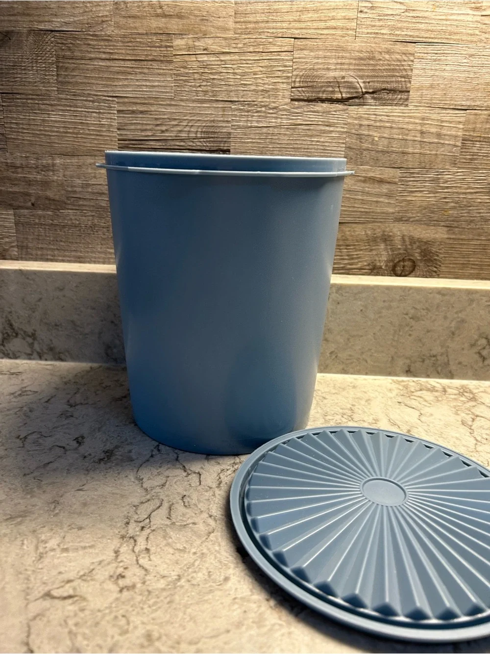Tupperware blue canister-like new $9